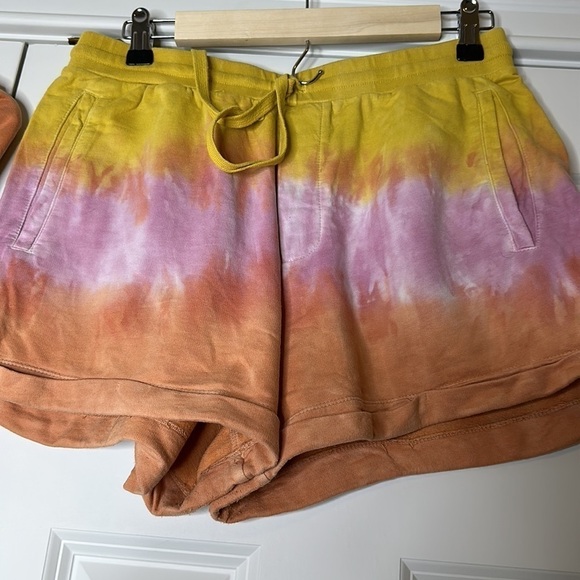 YFB Tie Dye Sweatshirt & Shorts Set M/L - Picture 9 of 13